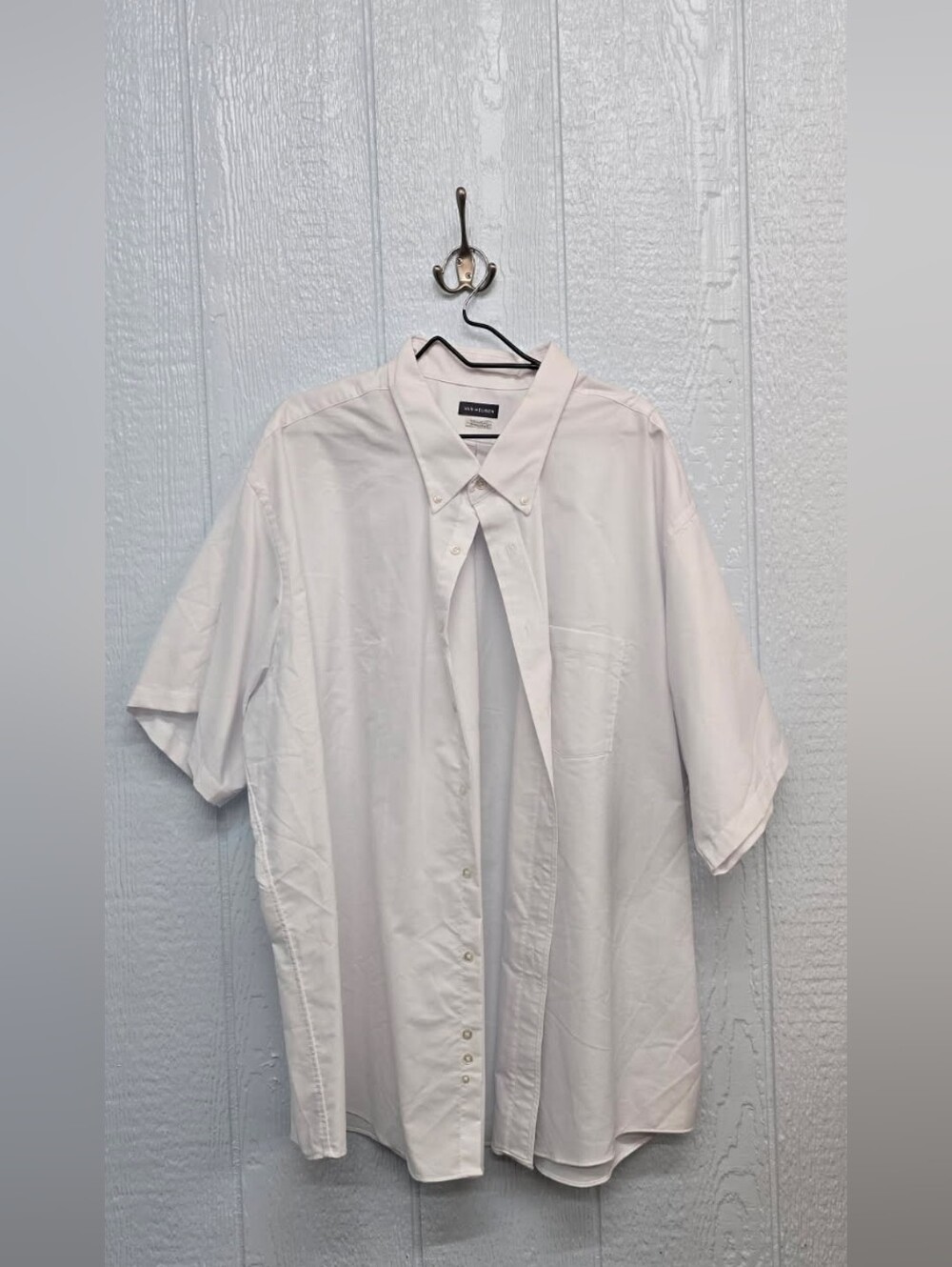 NWOT Size 21 Van Heusen Short Sleeve Button-Down Shirt - White